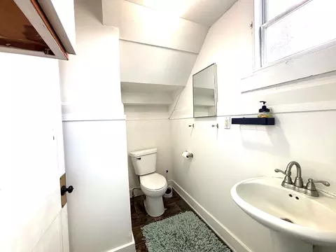 Bath - 417 Half Ave, Circleville, OH 43113 photo 1 of 4