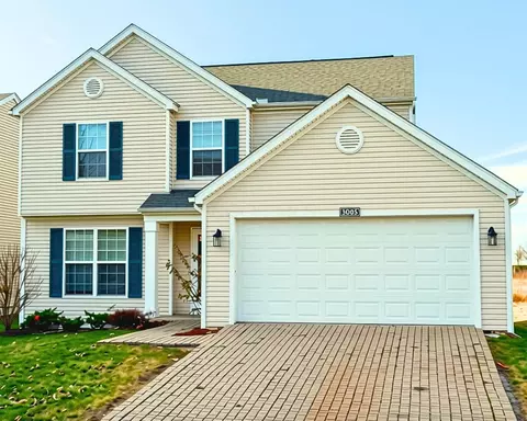 3005 Elim Estates Dr, Columbus, OH 43232