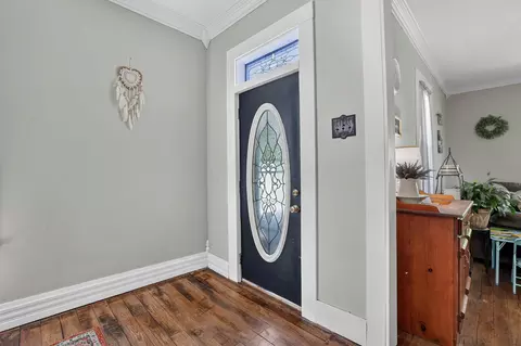 Entry Way - 352 Mound St, Logan, OH 43138 photo 1 of 4