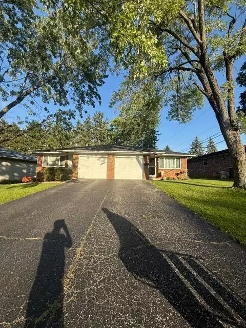 5028-5030 Heathmoor Dr, Columbus, OH 43220