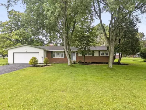 Exterior - 2945 Fairway Dr, Marion, OH 43302 photo 15 of 16