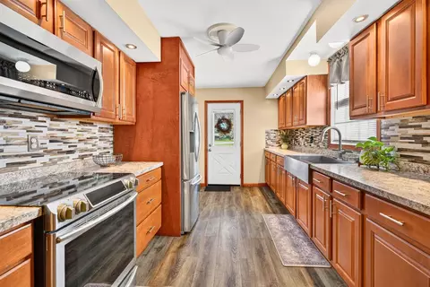 Kitchen - 10 Burlington Rd, Jackson, OH 45640 photo 4 of 4
