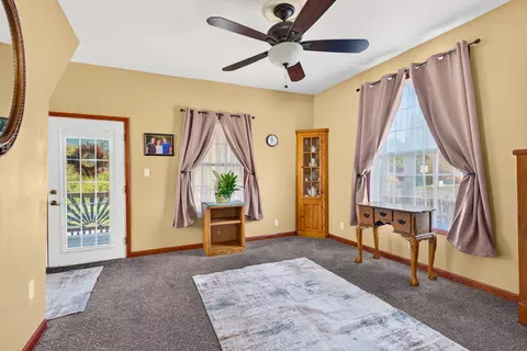 Entry Way - 10 Burlington Rd, Jackson, OH 45640 photo 1 of 4