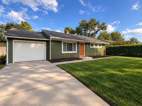 406 Carilla Ln, Columbus, OH 43228