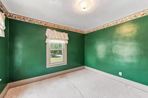 Bedroom - 945 Uncapher Ave, Marion, OH 43302 photo 2 of 7