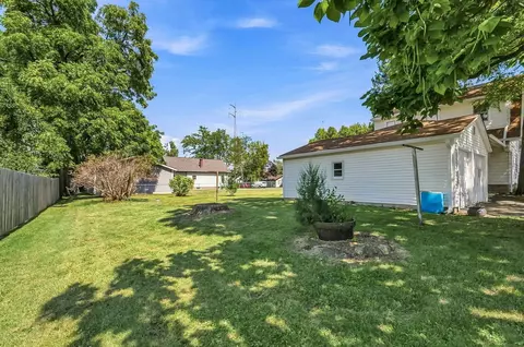 Exterior - 945 Uncapher Ave, Marion, OH 43302 photo 9 of 10