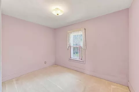 Bedroom - 945 Uncapher Ave, Marion, OH 43302 photo 4 of 7