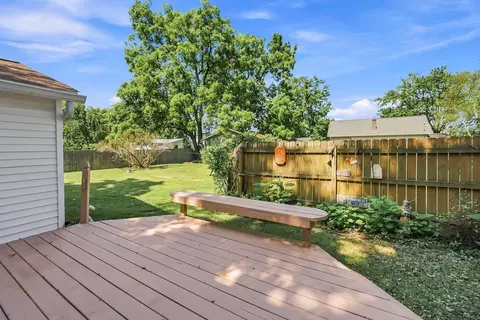 Exterior - 945 Uncapher Ave, Marion, OH 43302 photo 8 of 10