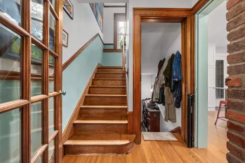 Entry Way - 2191 Bryden Rd, Bexley, OH 43209 photo 3 of 3