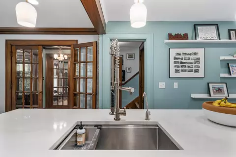 Kitchen - 2191 Bryden Rd, Bexley, OH 43209 photo 5 of 10