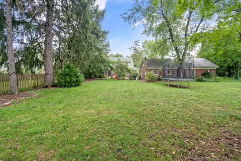 Exterior - 2191 Bryden Rd, Bexley, OH 43209 photo 11 of 22