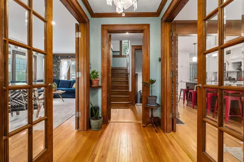 Entry Way - 2191 Bryden Rd, Bexley, OH 43209 photo 1 of 3