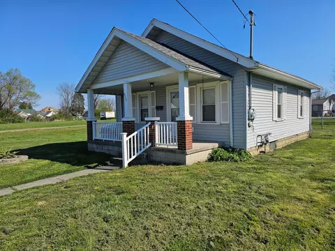 624 Grace St, Washington Court House, OH 43160