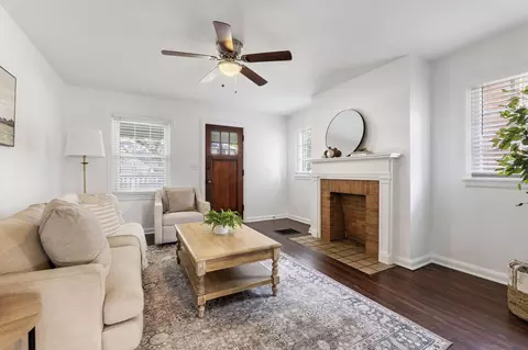 Living - 577 E Weber Rd, Columbus, OH 43202 photo 1 of 2