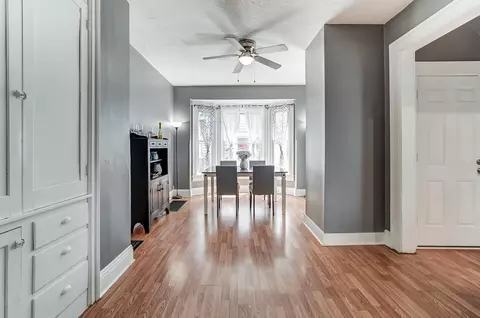 Entry Way - 127 E Grand Ave, Springfield, OH 45505 photo 6 of 9
