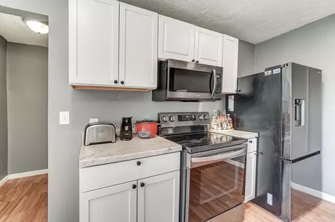 Kitchen - 127 E Grand Ave, Springfield, OH 45505 photo 5 of 5