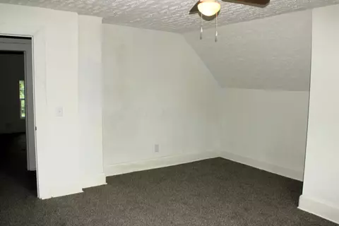Bedroom - 839 Bennett St, Marion, OH 43302 photo 3 of 3