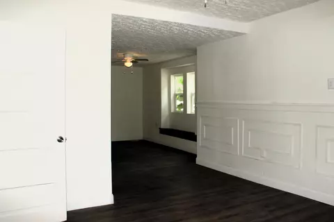 Living - 839 Bennett St, Marion, OH 43302 photo 3 of 3