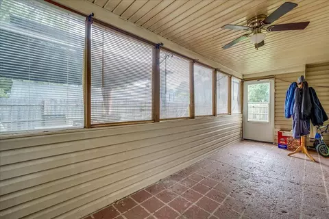 Exterior - 136 Hayward Ave, Circleville, OH 43113 photo 1 of 8