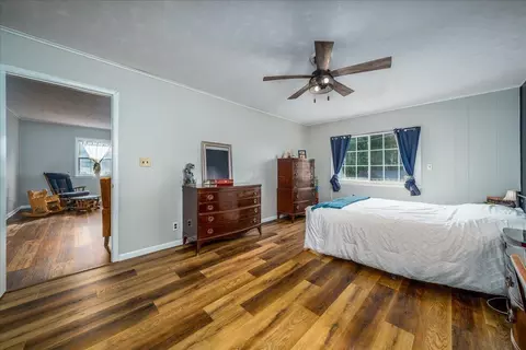 Bedroom - 136 Hayward Ave, Circleville, OH 43113 photo 2 of 5