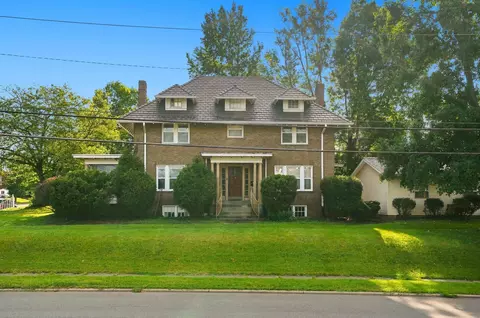 1272 Blue Ave, Zanesville, OH 43701