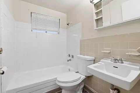 Bath - 3596 E Dublin Granville Rd, Westerville, OH 43081 photo 1 of 2