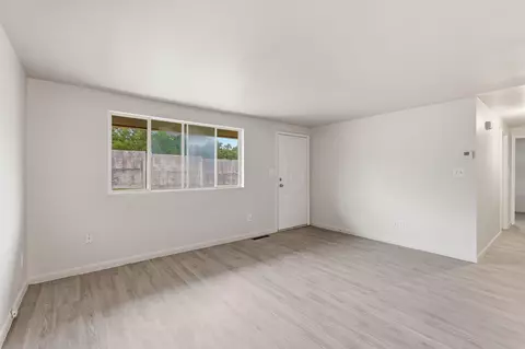 Living - 3596 E Dublin Granville Rd, Westerville, OH 43081 photo 4 of 8