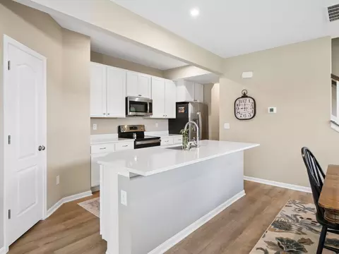 Kitchen - 36 Oldham Ct, Delaware, OH 43015 photo 1 of 5