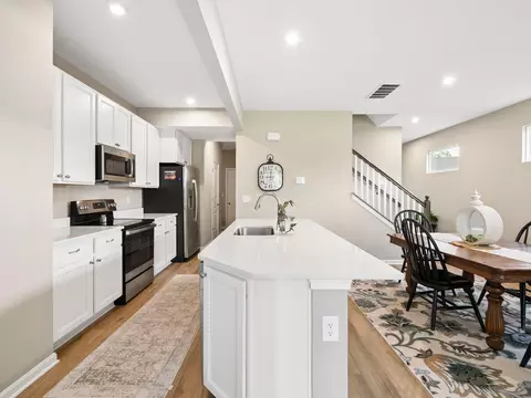 Kitchen - 36 Oldham Ct, Delaware, OH 43015 photo 5 of 5