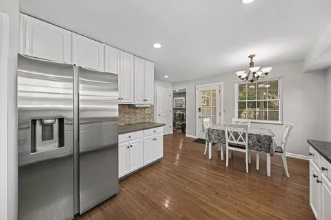 Kitchen - 5515 Glasgow Pl, Columbus, OH 43235 photo 2 of 6