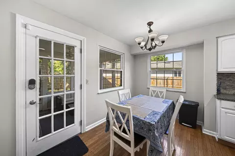 Dining - 5515 Glasgow Pl, Columbus, OH 43235 photo 1 of 5