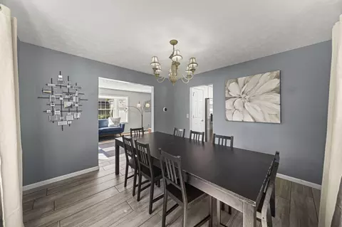 Dining - 5515 Glasgow Pl, Columbus, OH 43235 photo 3 of 5