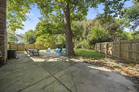 Exterior - 5515 Glasgow Pl, Columbus, OH 43235 photo 10 of 21
