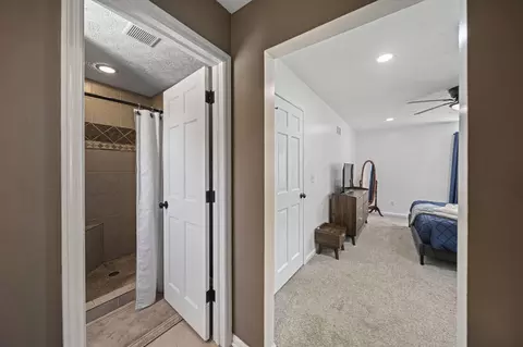Entry Way - 5515 Glasgow Pl, Columbus, OH 43235 photo 14 of 16