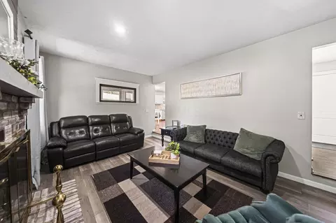 Living - 5515 Glasgow Pl, Columbus, OH 43235 photo 7 of 7