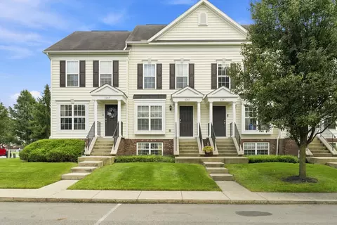 6261 Needletail Rd #32, Columbus, OH 43230