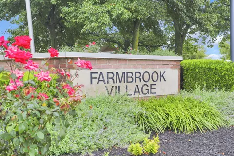 View/Area - 2018 Farmbrook Cir N, Grove City, OH 43123 photo 2 of 2