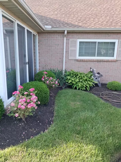 Exterior - 2018 Farmbrook Cir N, Grove City, OH 43123 photo 4 of 13