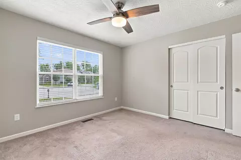 Bedroom - 247 Jay Ct, Delaware, OH 43015 photo 4 of 6