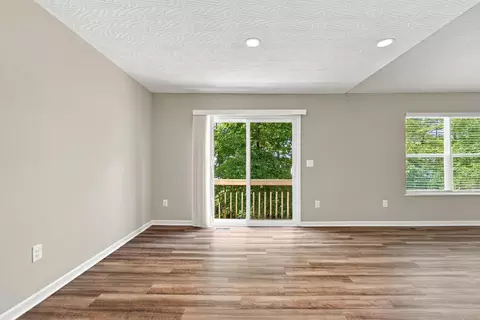 Living - 247 Jay Ct, Delaware, OH 43015 photo 8 of 8