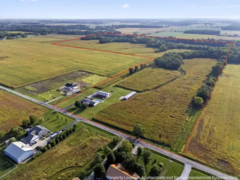 13450 Hoover Rd, Ashville, OH 43103