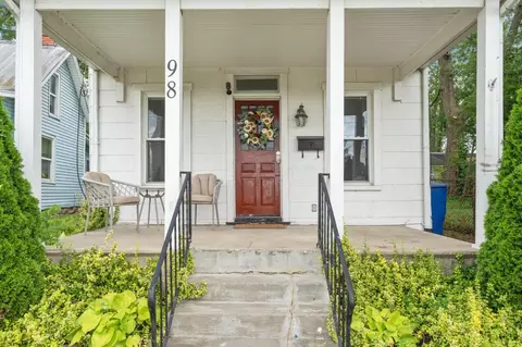 Exterior - 98 Potter St, Delaware, OH 43015 photo 2 of 7