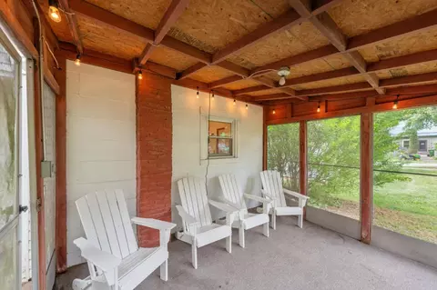 Exterior - 98 Potter St, Delaware, OH 43015 photo 5 of 7