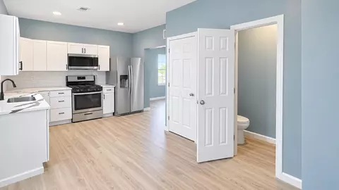 Entry Way - 575 Darius St, Marion, OH 43302 photo 1 of 3