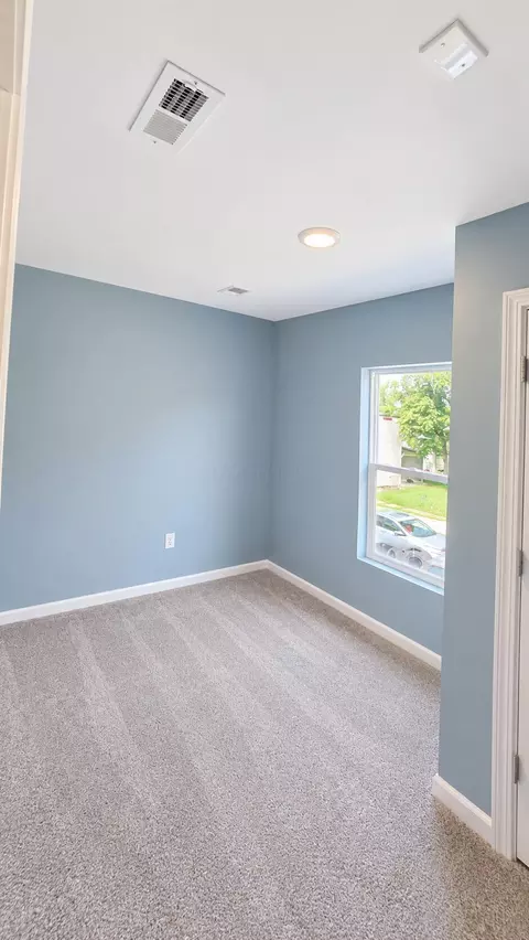Bedroom - 575 Darius St, Marion, OH 43302 photo 2 of 3