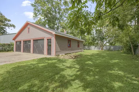 Exterior - 519 E Main St, Hebron, OH 43025 photo 8 of 9