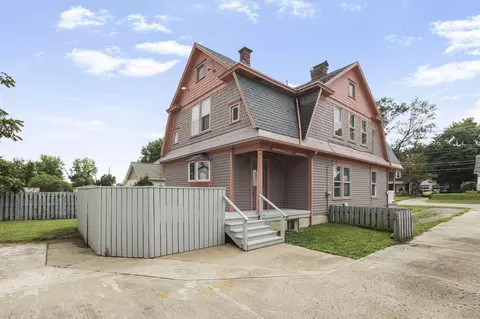 Exterior - 519 E Main St, Hebron, OH 43025 photo 6 of 9