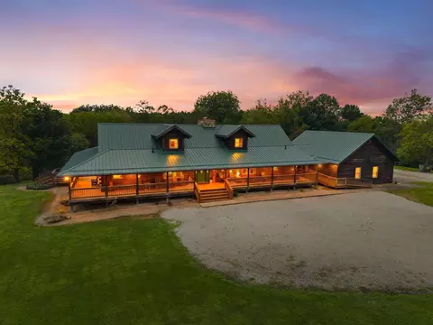 19951 Peach Orchard Rd, Union Furnace, OH 43158