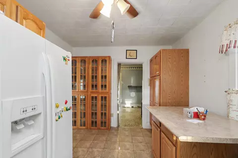 Entry Way - 114 Enterprise St, Edison, OH 43320 photo 1 of 4