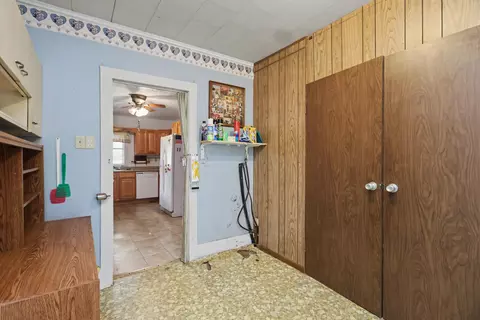 Entry Way - 114 Enterprise St, Edison, OH 43320 photo 3 of 4